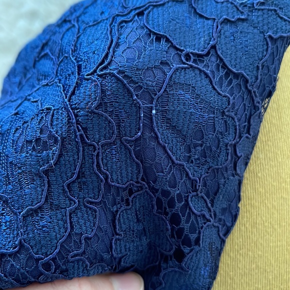 Reformation XS Lace Crop Tank - Picture 4 of 5